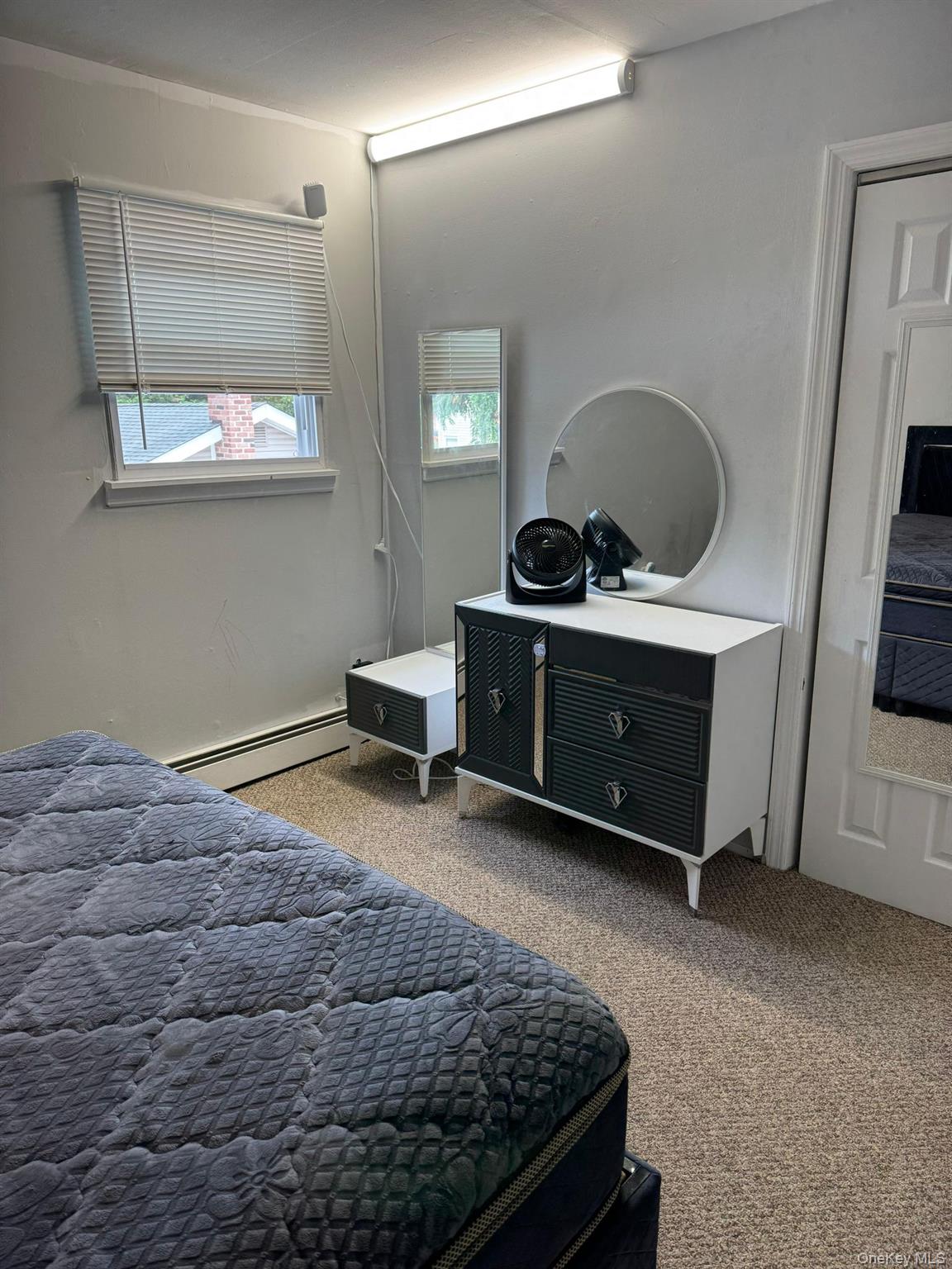 37 Broadway, West Babylon, NY 11704