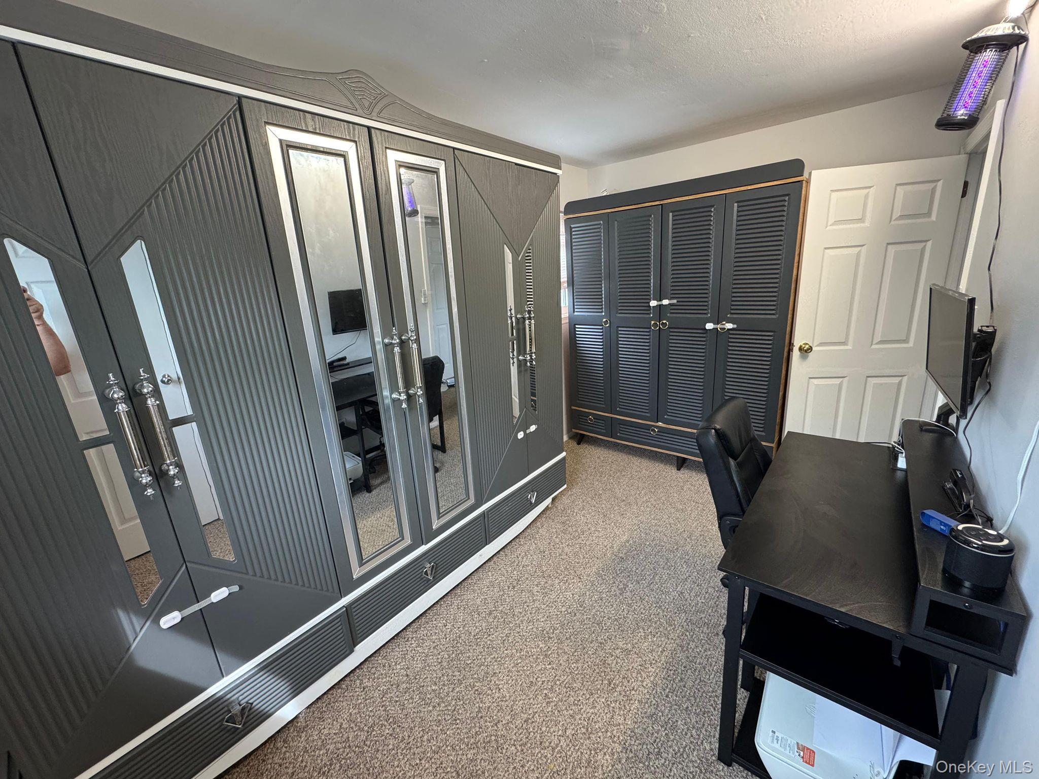 37 Broadway, West Babylon, NY 11704