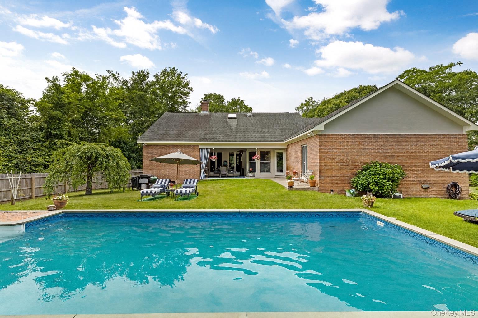 2 Sunset Road, Sag Harbor, NY 11963