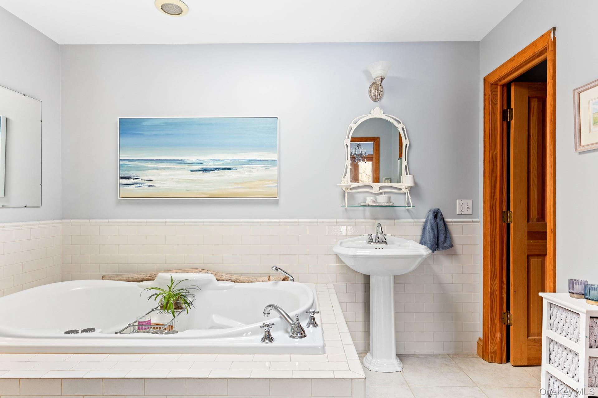 2 Sunset Road, Sag Harbor, NY 11963