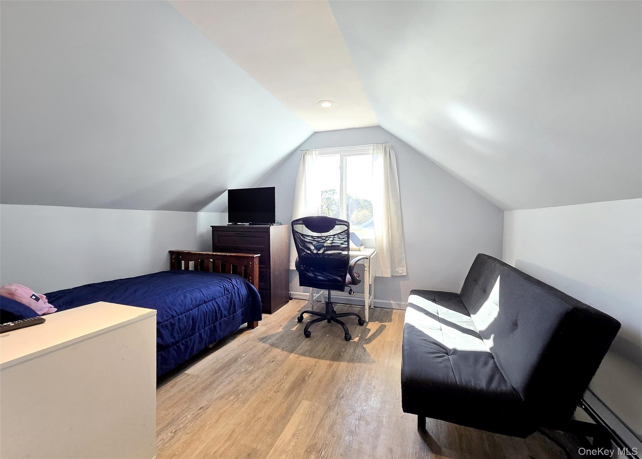 33 Sherwood Drive, Mastic Beach, NY 11951