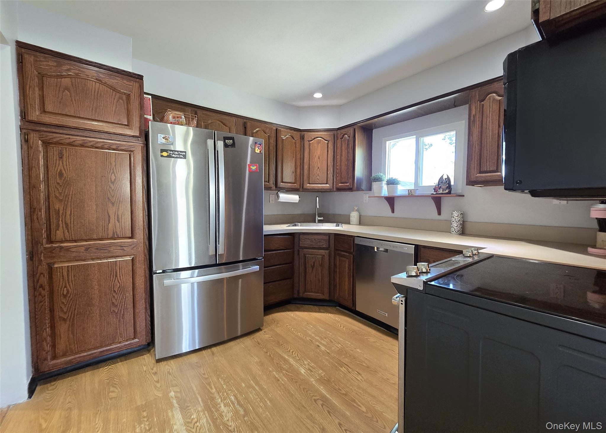 33 Sherwood Drive, Mastic Beach, NY 11951