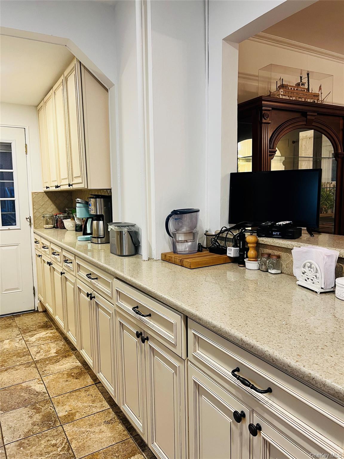 512 Logan Avenue, Bronx, NY 10465