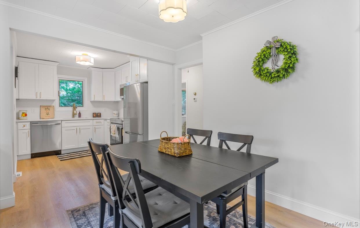 164 Maple Road, Wading River, NY 11792