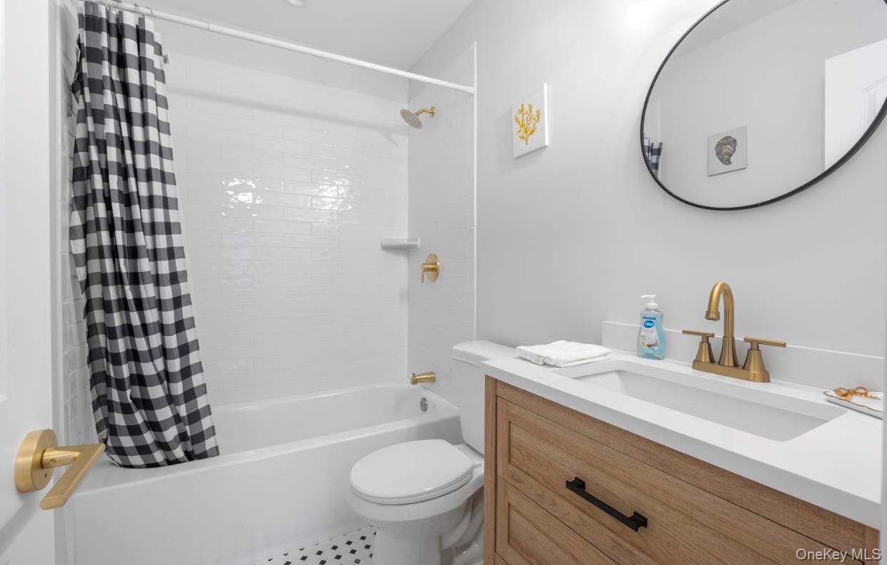 164 Maple Road, Wading River, NY 11792