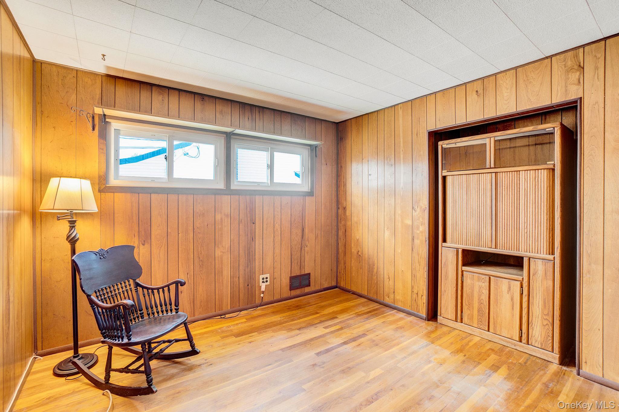 58 Lehigh Lane, Hicksville, NY 11801