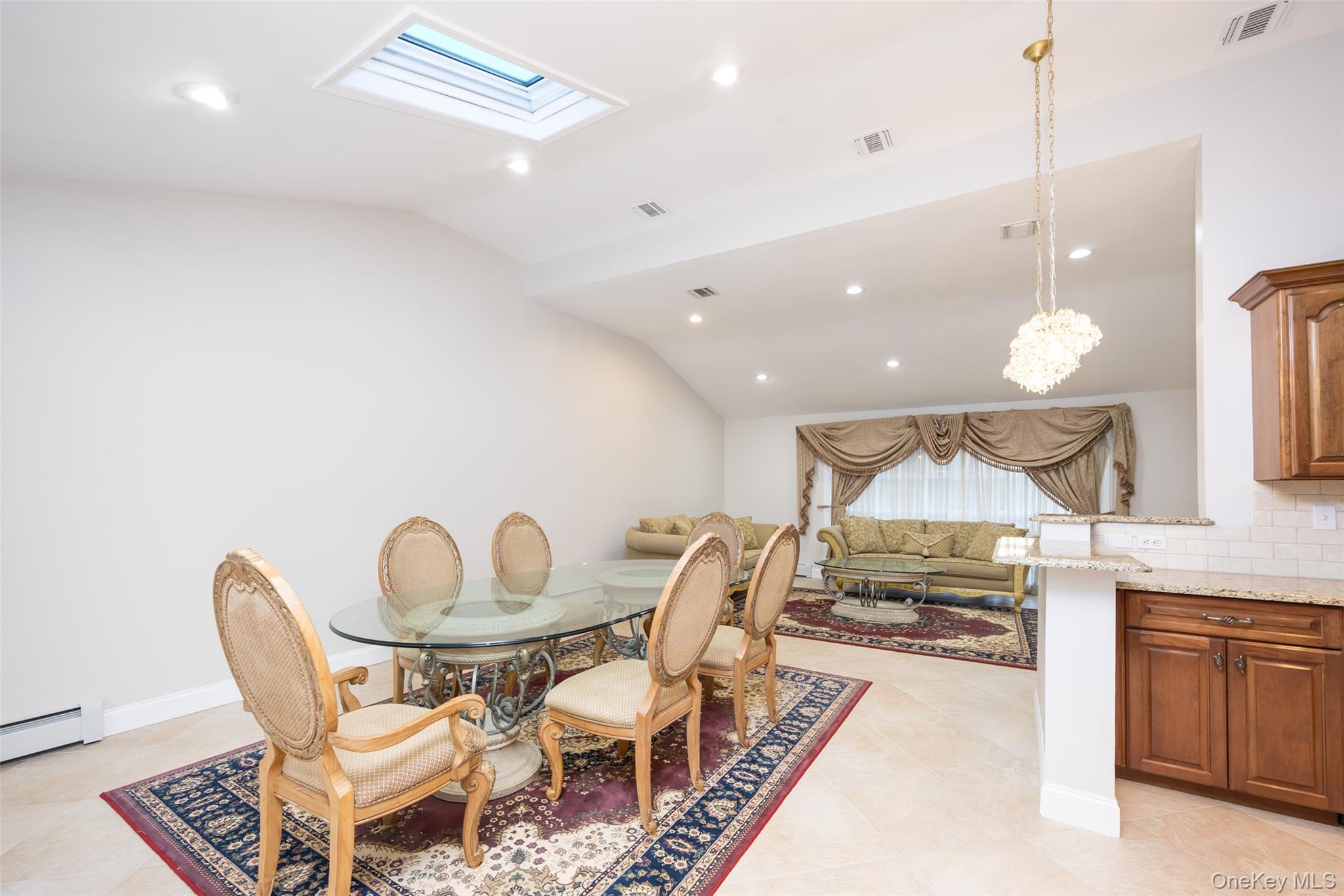 36 Red Spring Lane, Glen Cove, NY 11542