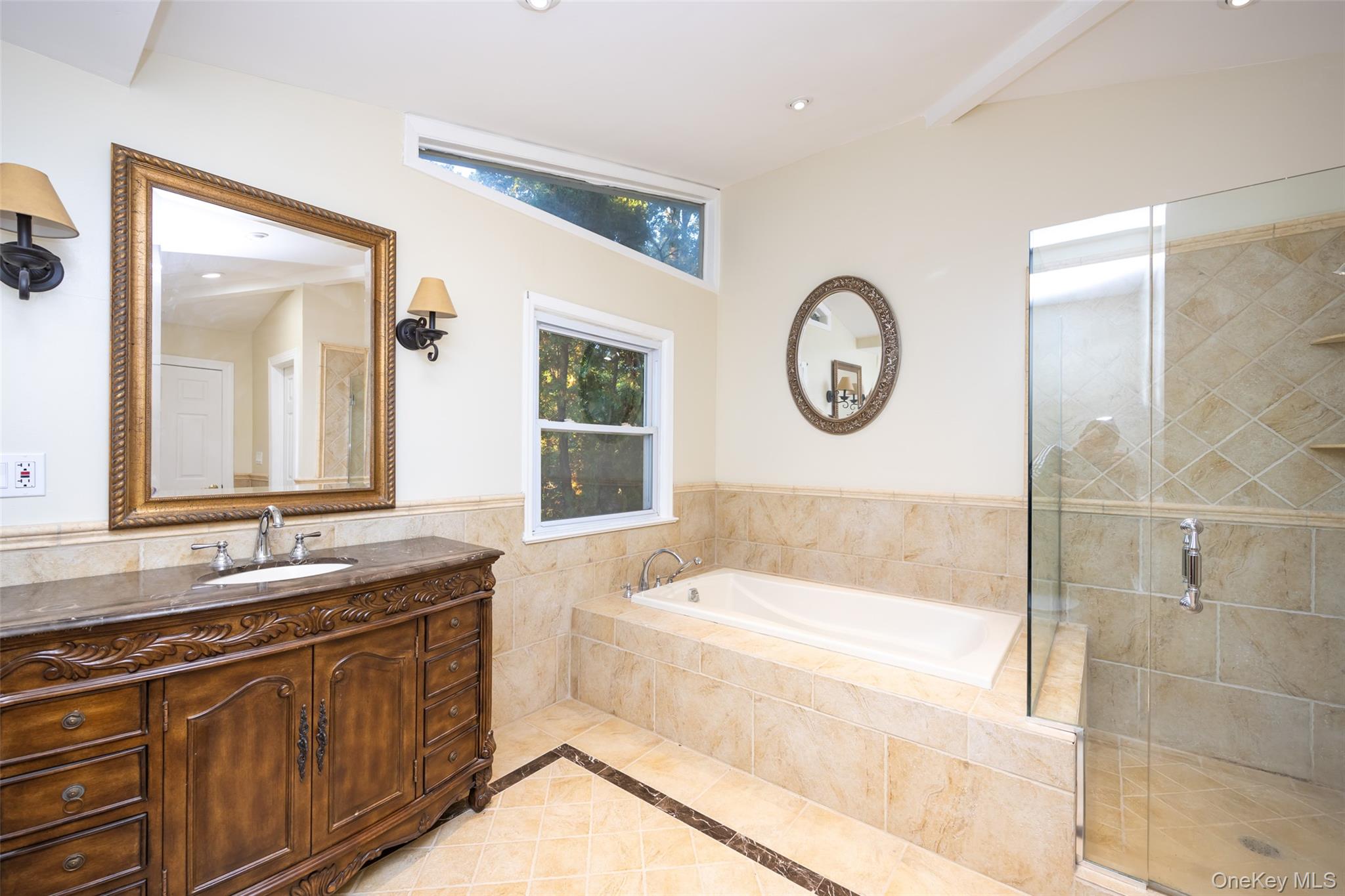 36 Red Spring Lane, Glen Cove, NY 11542