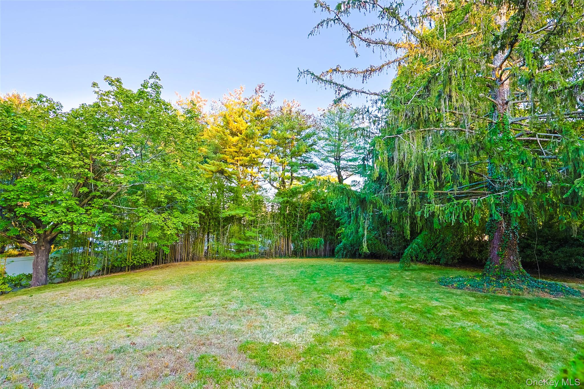 36 Red Spring Lane, Glen Cove, NY 11542