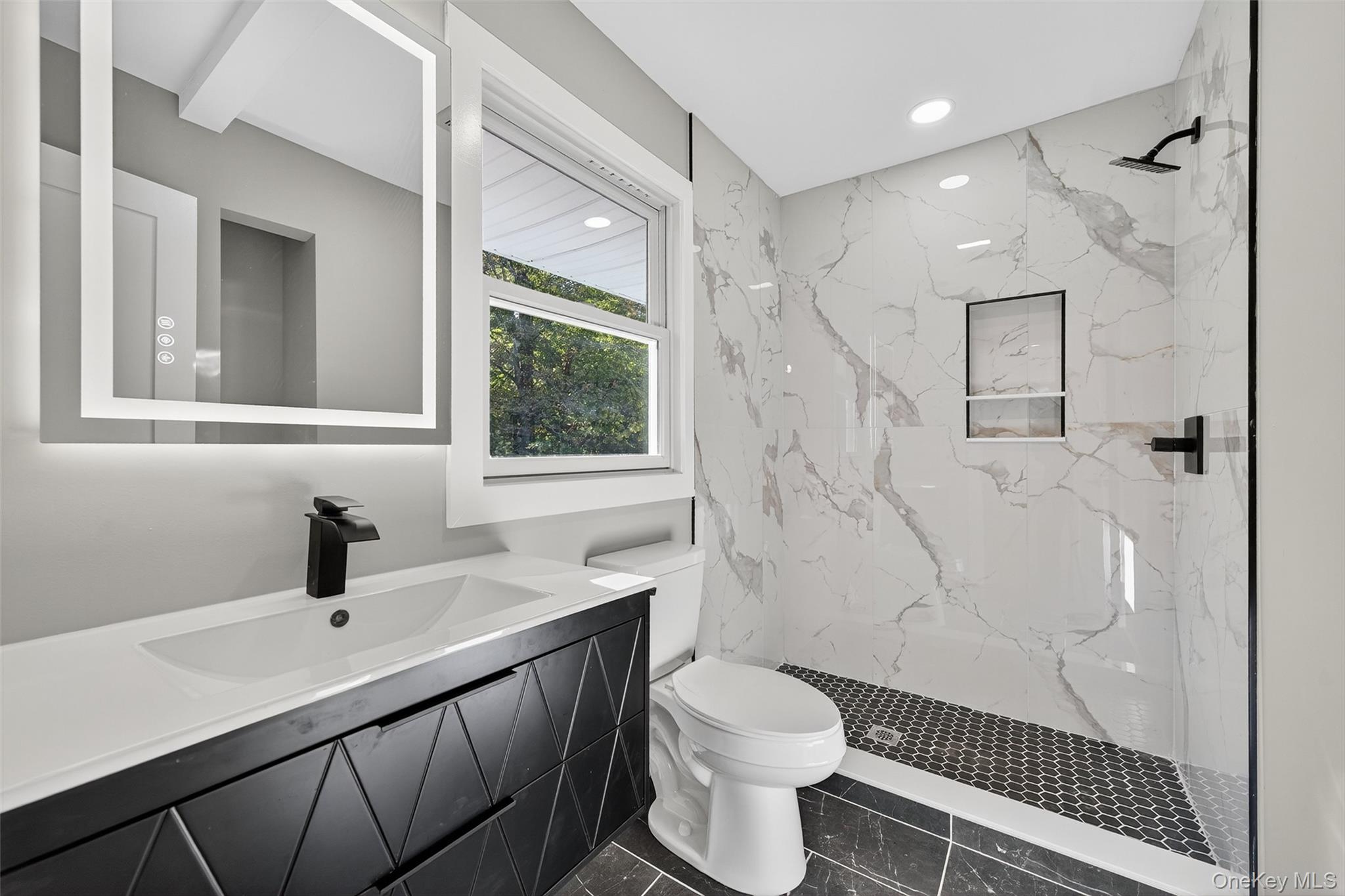 6 Pamal Lane, New Paltz, NY 12561