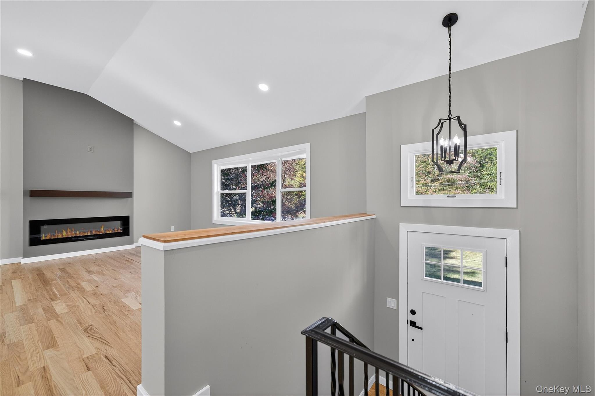 6 Pamal Lane, New Paltz, NY 12561