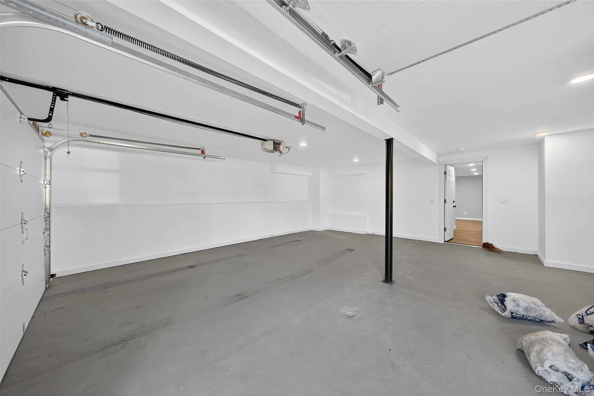 6 Pamal Lane, New Paltz, NY 12561