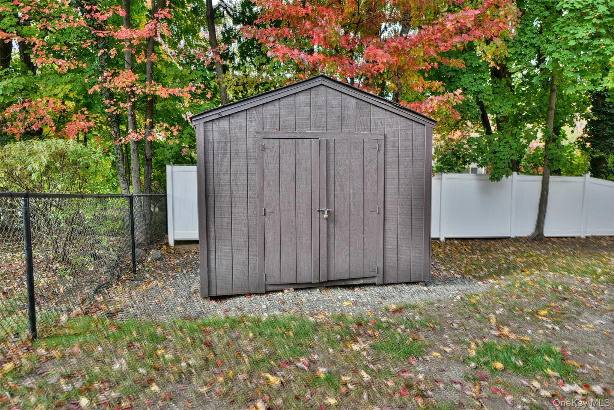 33 S Hillcrest Road, Suffern, NY 10901