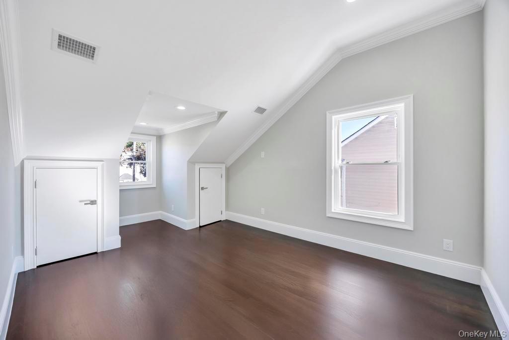 41 Perry Street, Hempstead, NY 11550