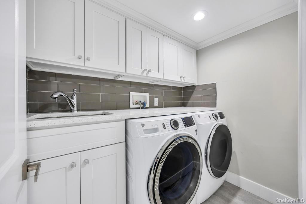 41 Perry Street, Hempstead, NY 11550