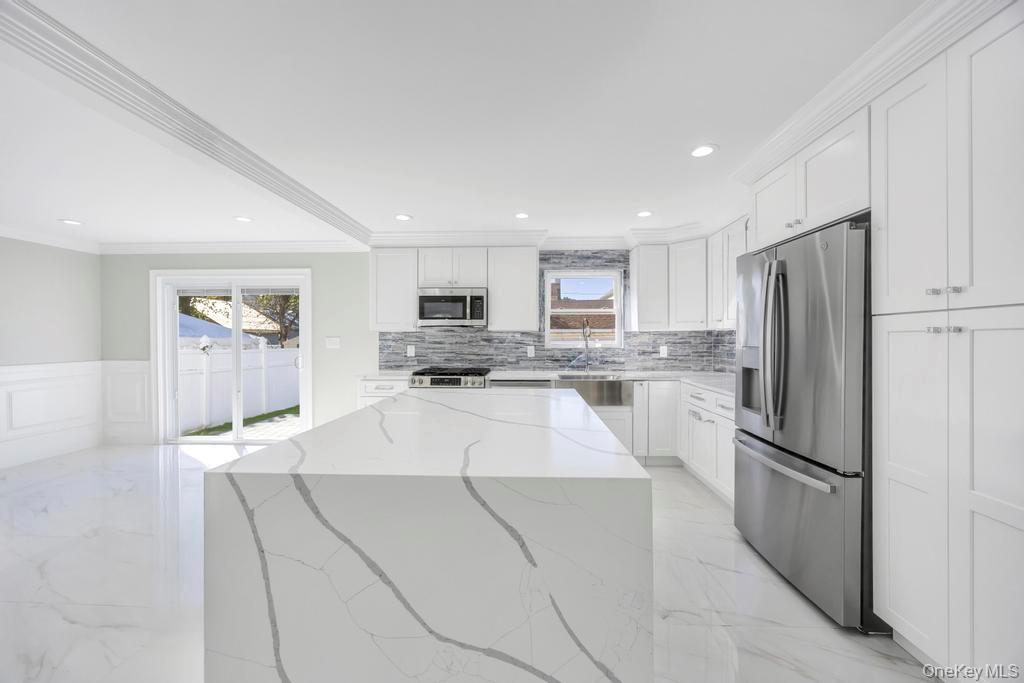 41 Perry Street, Hempstead, NY 11550