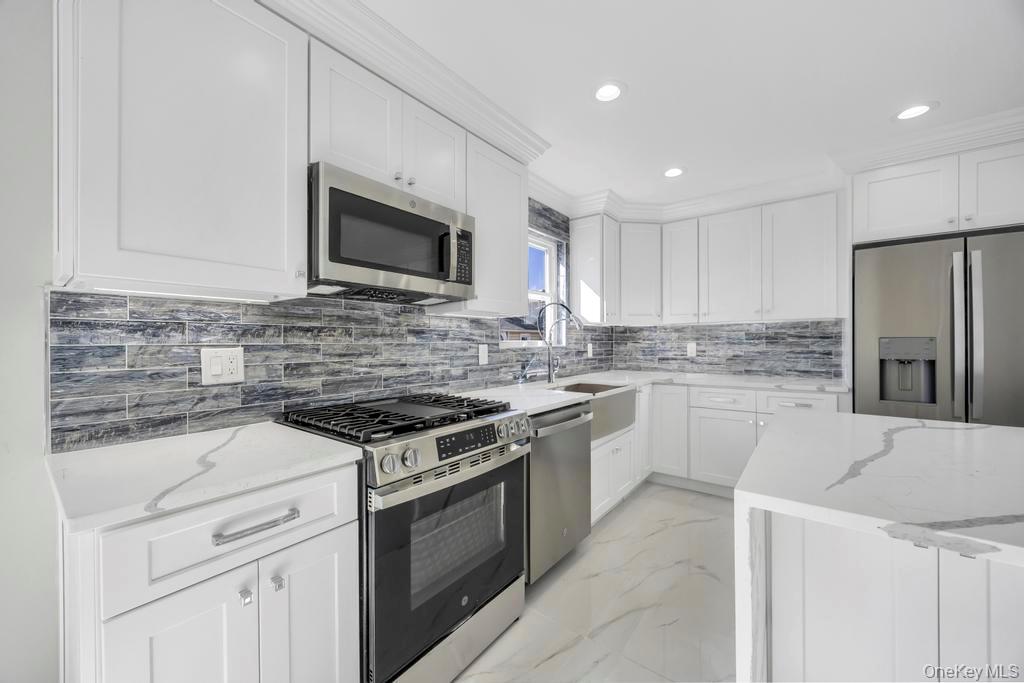 41 Perry Street, Hempstead, NY 11550