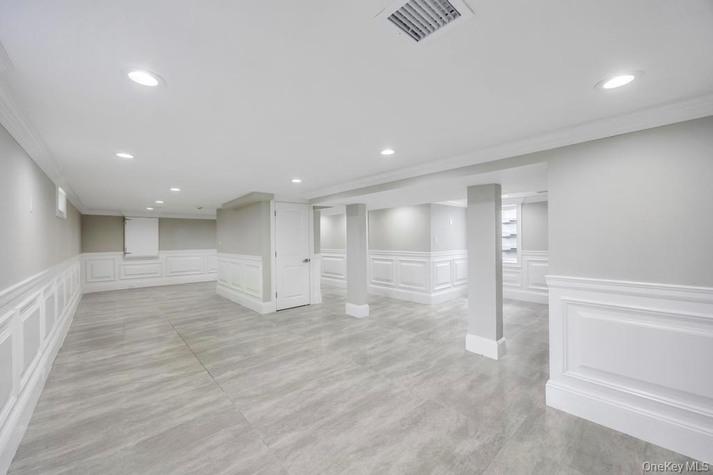 41 Perry Street, Hempstead, NY 11550