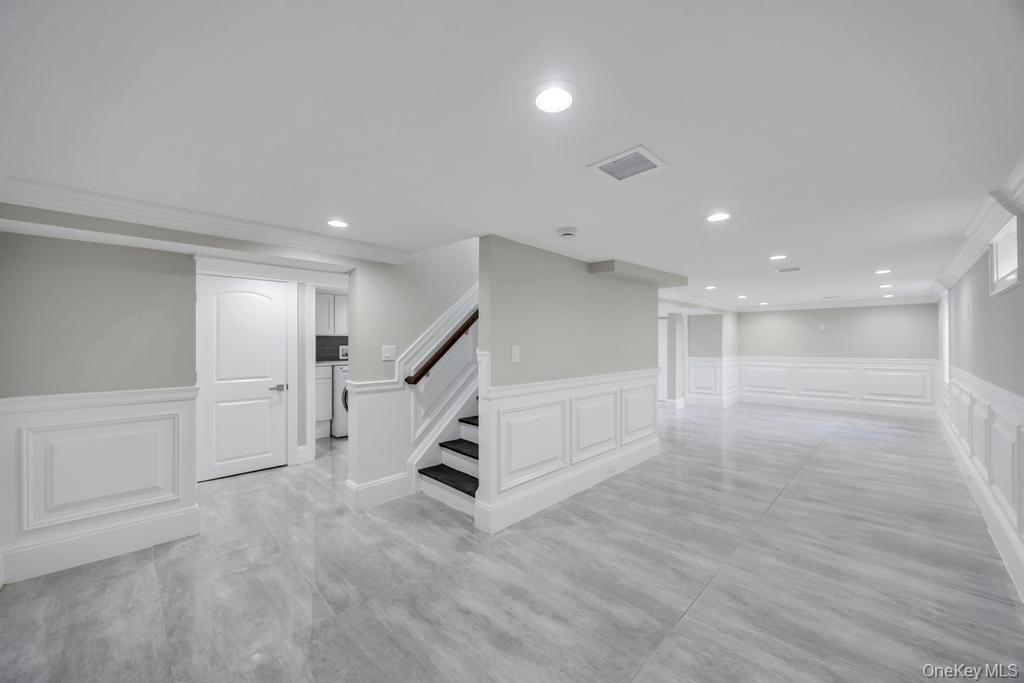 41 Perry Street, Hempstead, NY 11550