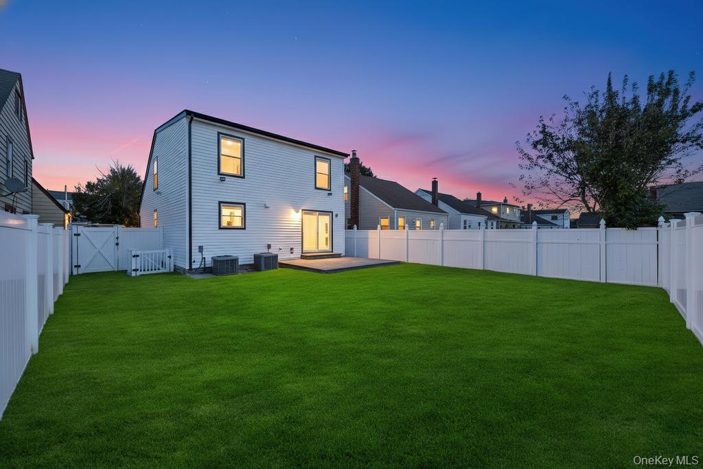 41 Perry Street, Hempstead, NY 11550