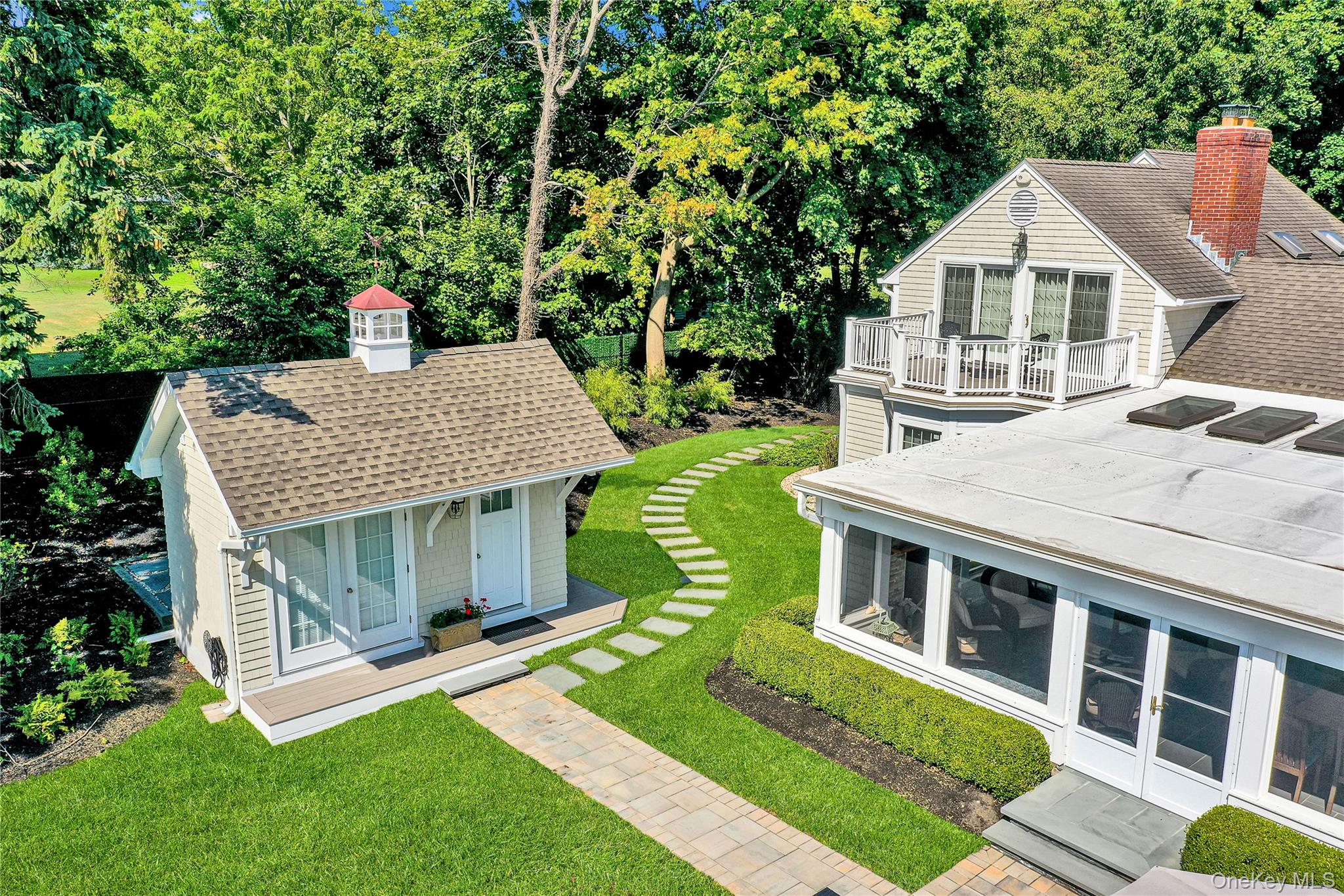 111 Old Field Road, Setauket, NY 11733