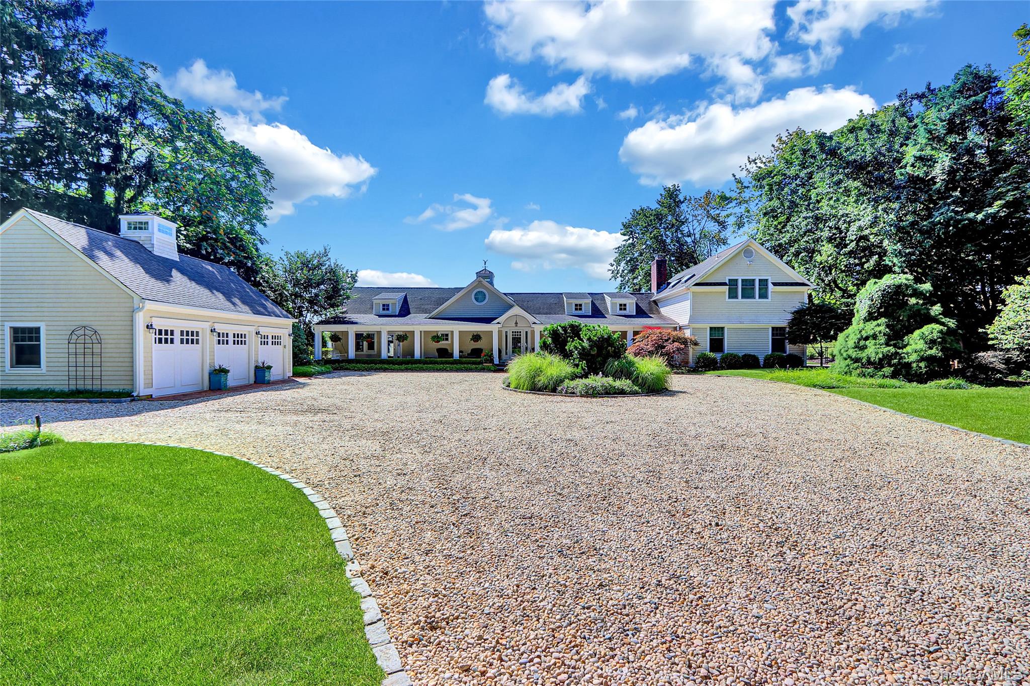 111 Old Field Road, Setauket, NY 11733