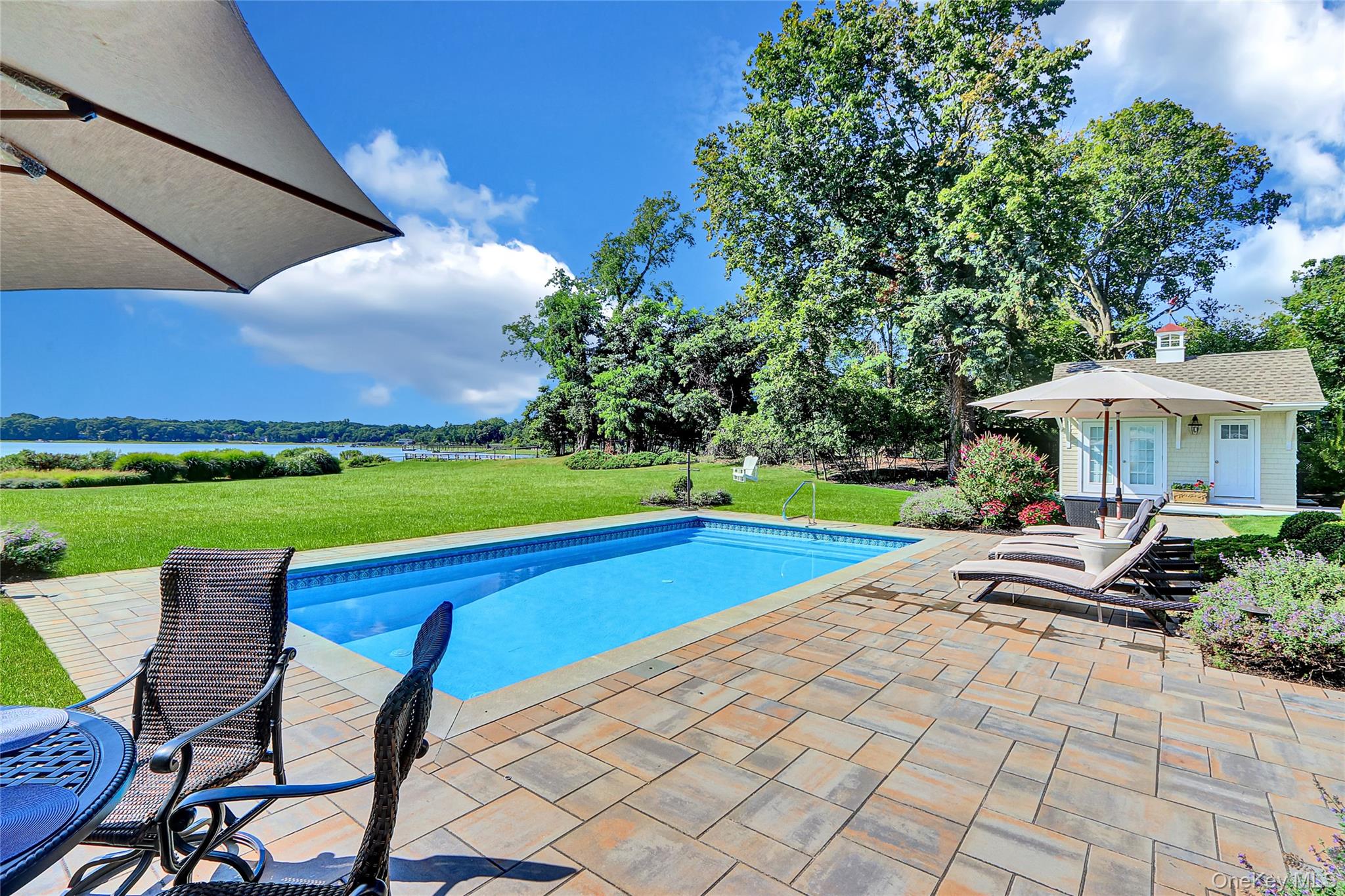 111 Old Field Road, Setauket, NY 11733