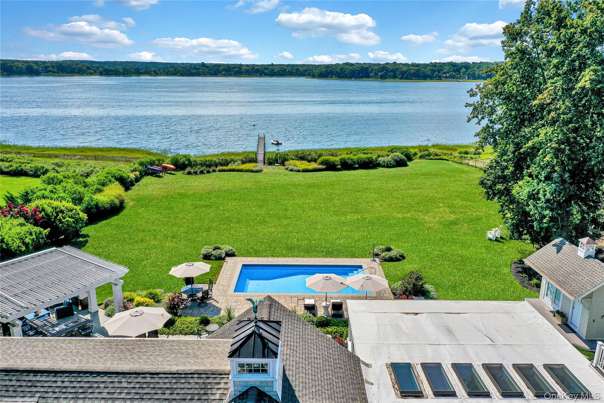 111 Old Field Road, Setauket, NY 11733