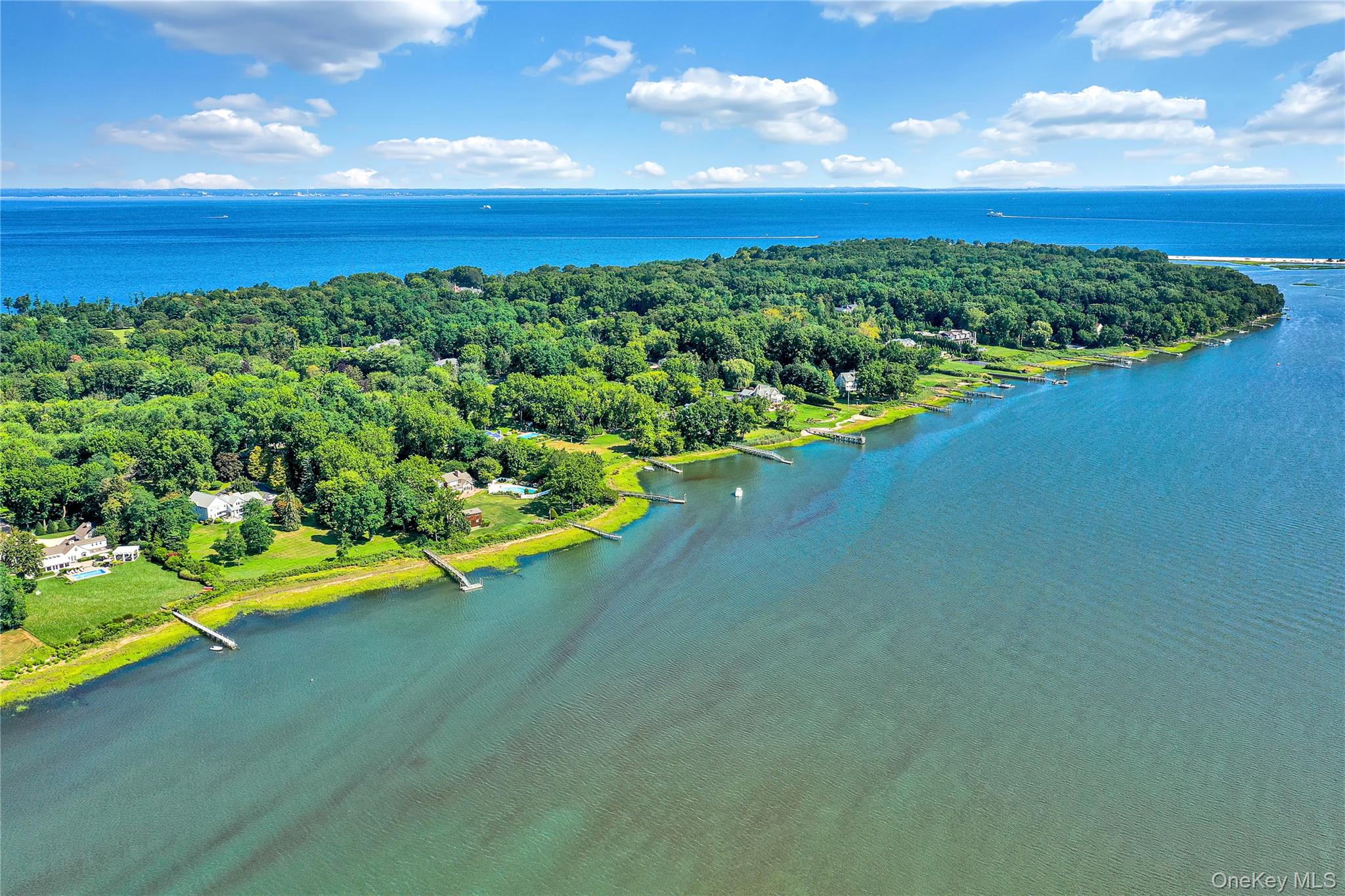 111 Old Field Road, Setauket, NY 11733