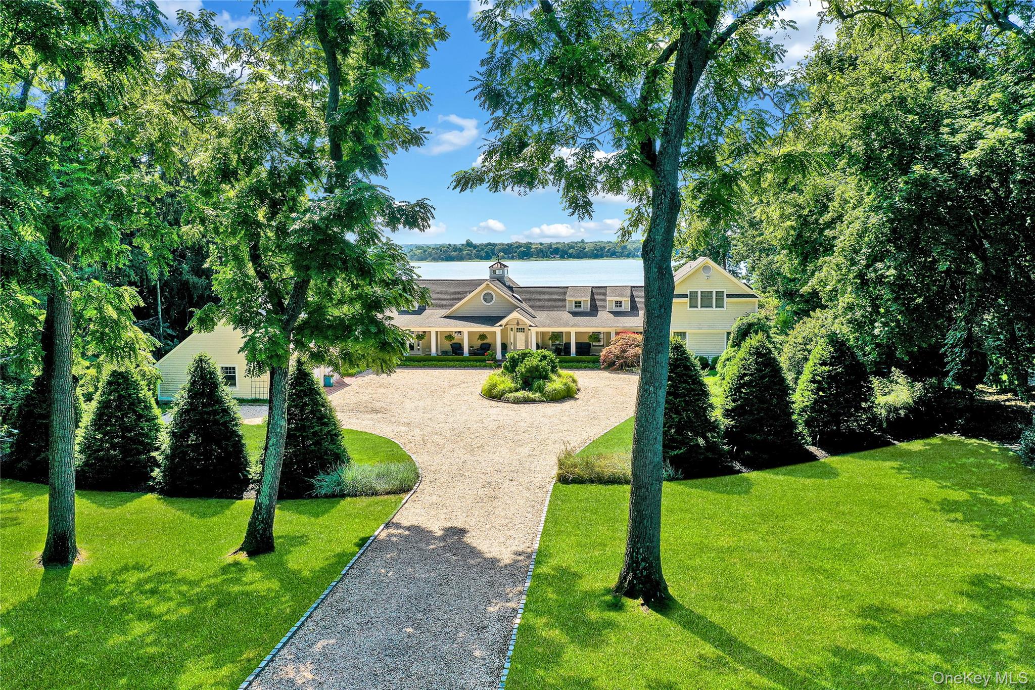 111 Old Field Road, Setauket, NY 11733