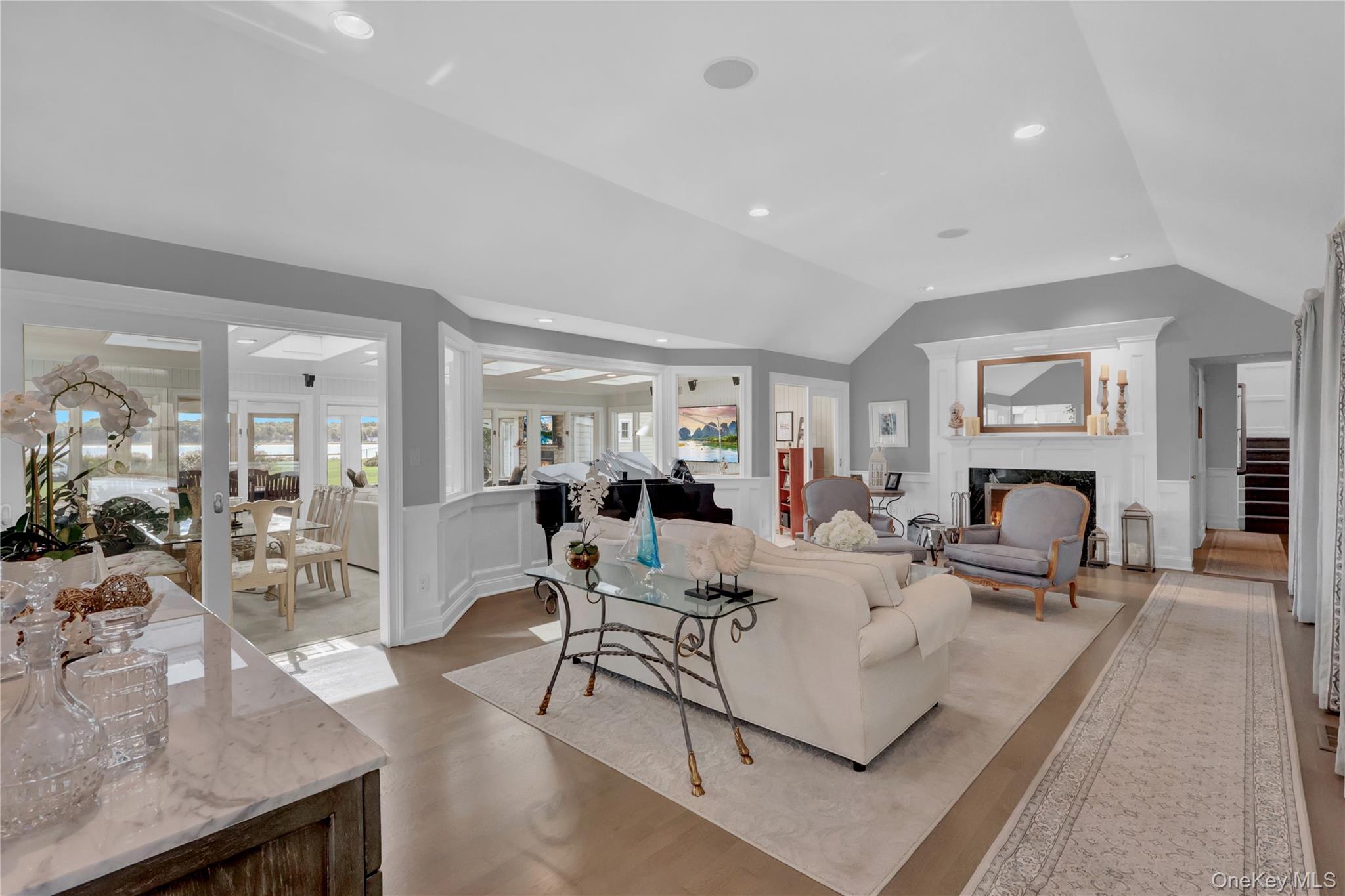 111 Old Field Road, Setauket, NY 11733