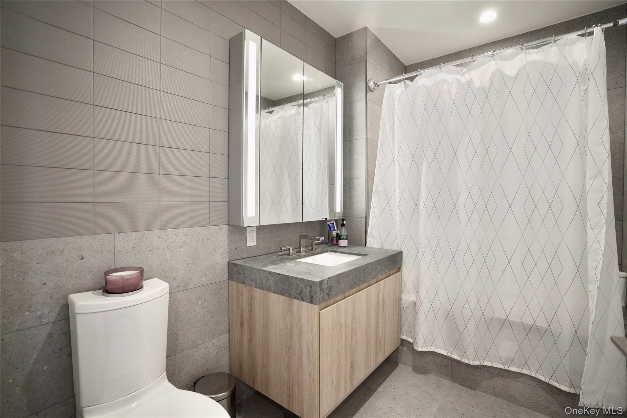 2416 Queens Plaza S # 2D, Long Island City, NY 11101