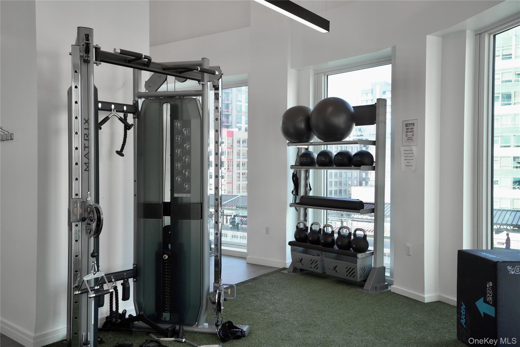 2416 Queens Plaza S # 2D, Long Island City, NY 11101