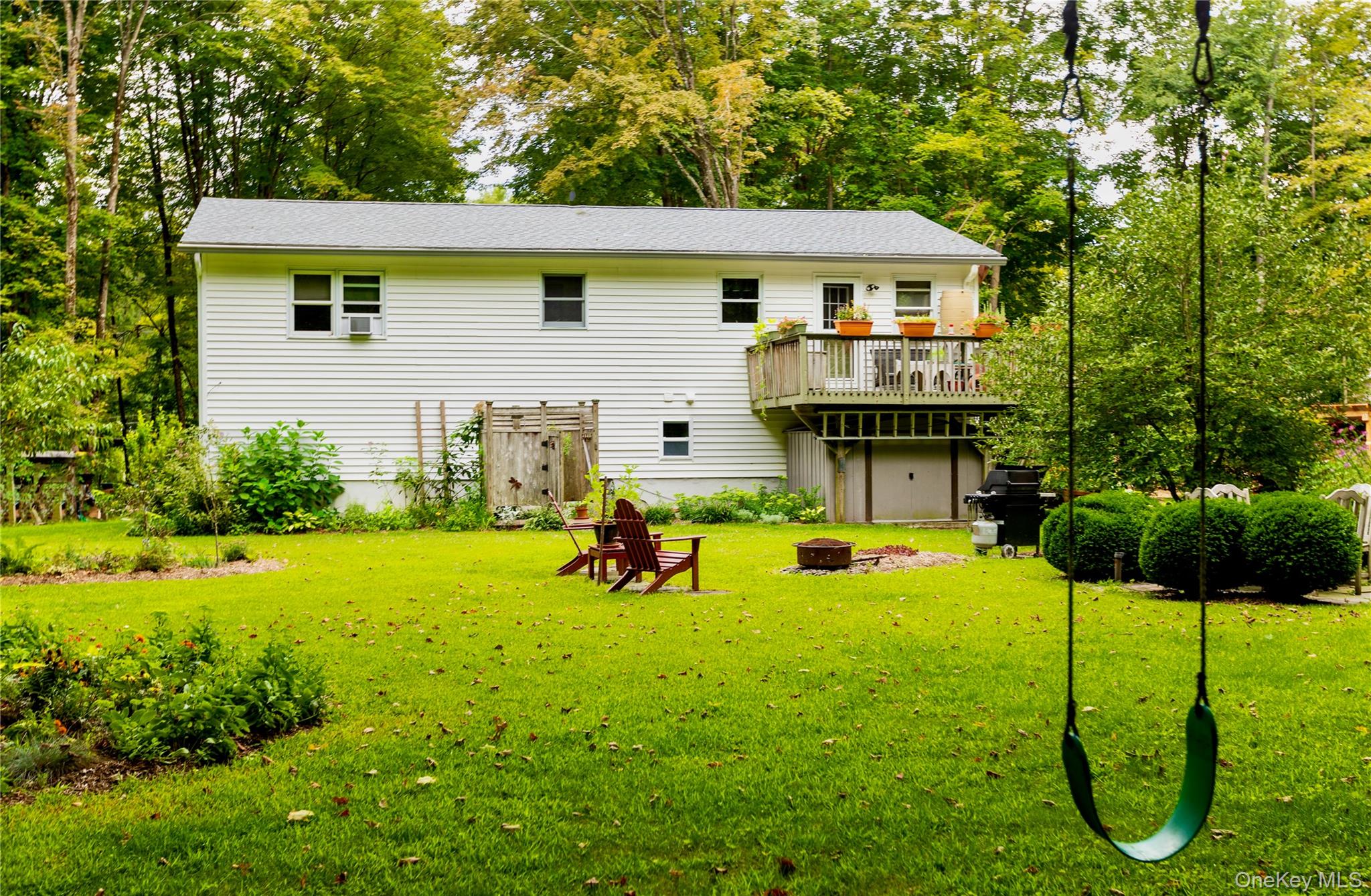 424 Tongore Way, Stone Ridge, NY 12401