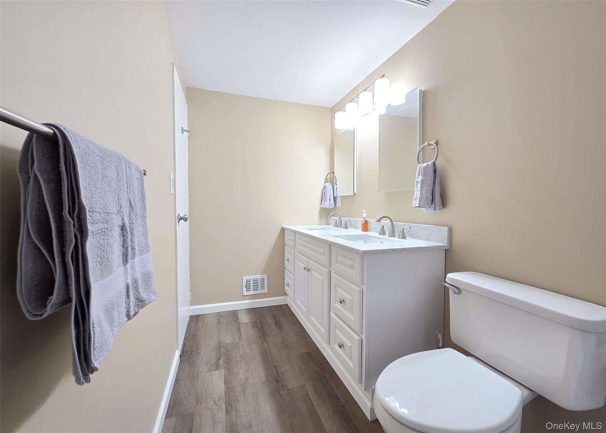 236 Sagamore Hills Drive, Port Jefferson Station, NY 11776