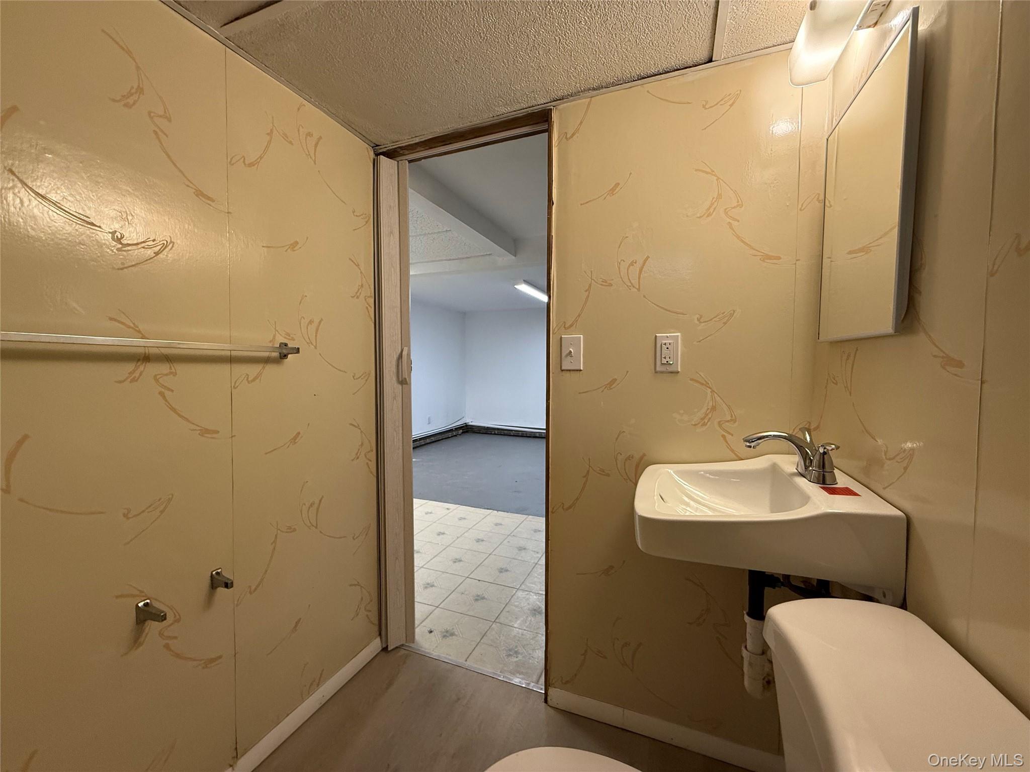 50 Newcomb Trail, Ridge, NY 11961