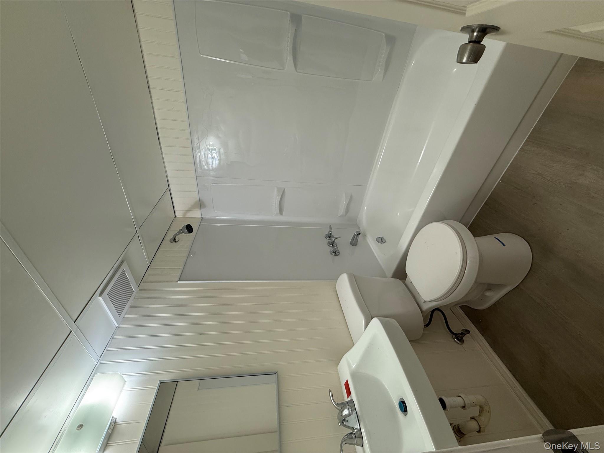 50 Newcomb Trail, Ridge, NY 11961