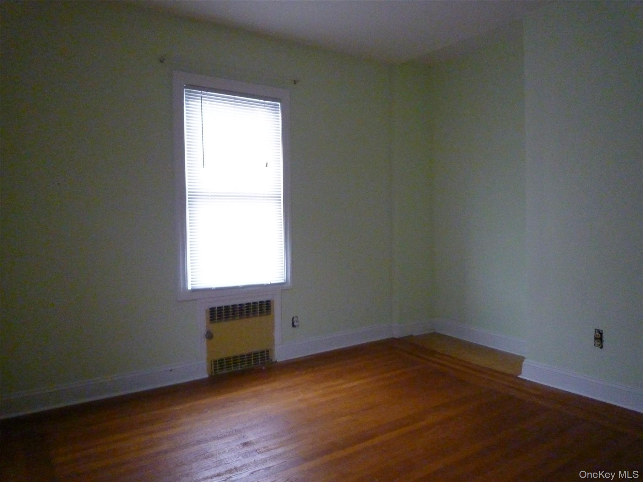 8720 96th Street, Woodhaven, NY 11421