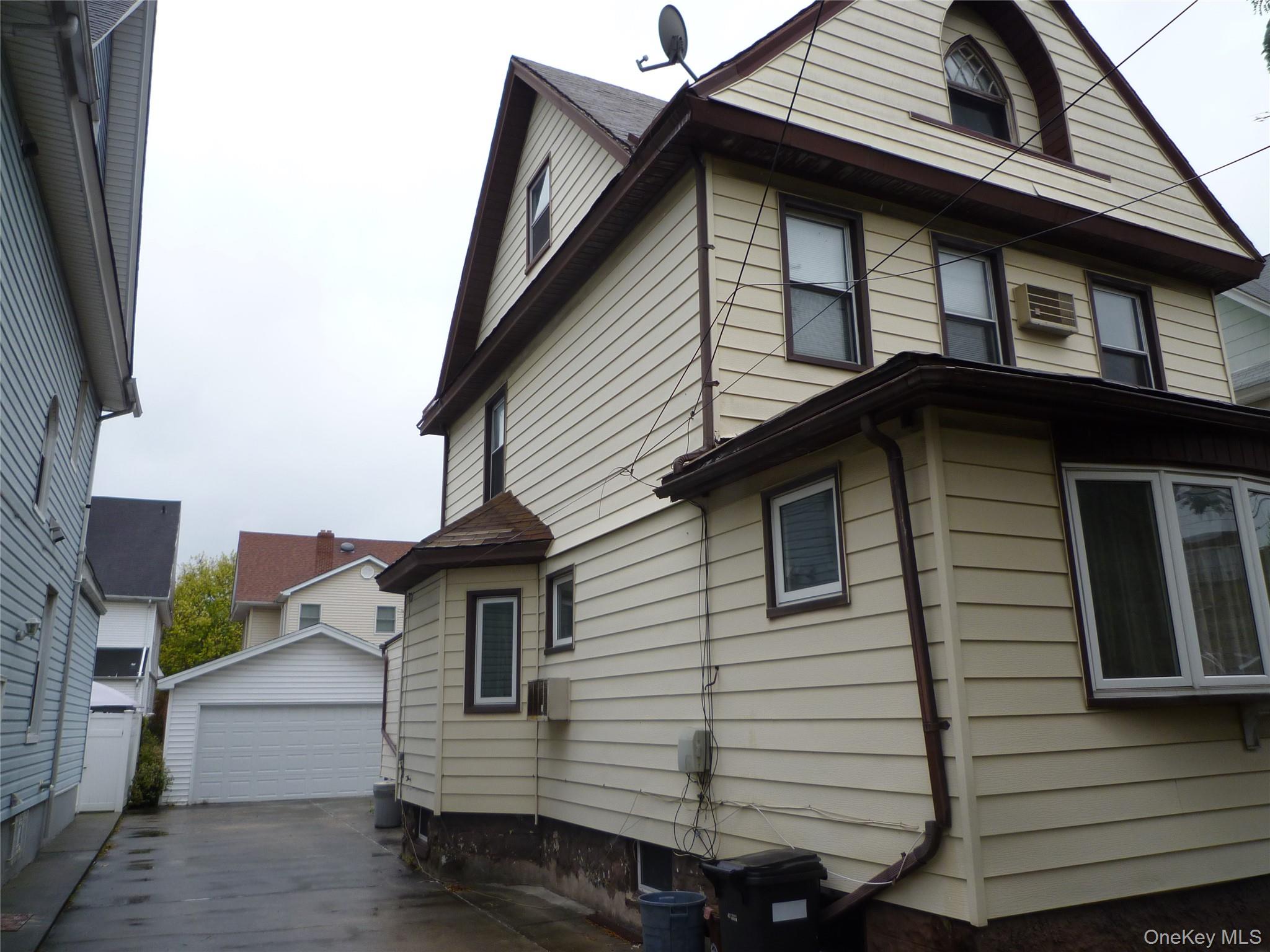 8720 96th Street, Woodhaven, NY 11421