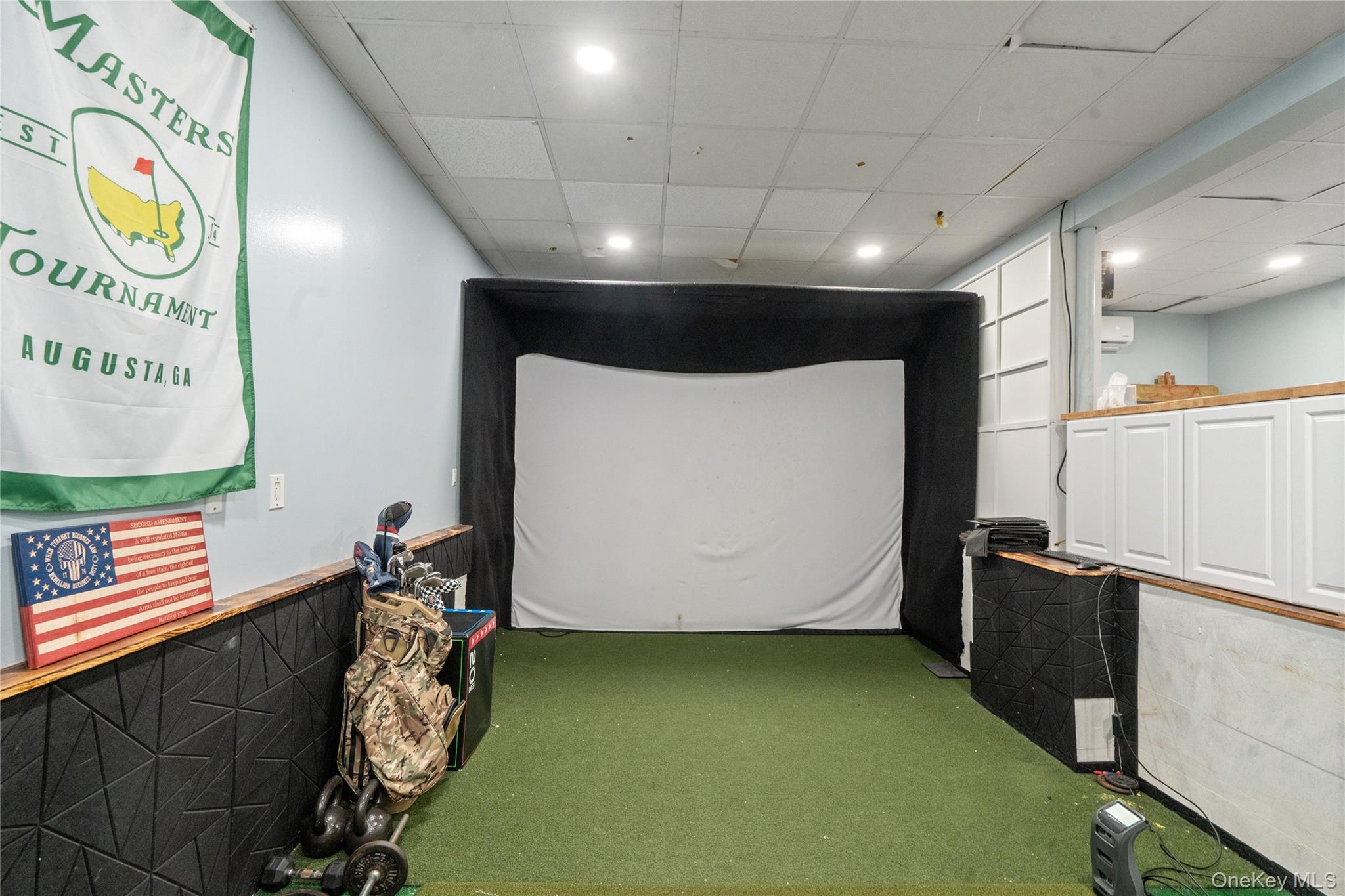 14 S Hollow Road, Dix Hills, NY 11746