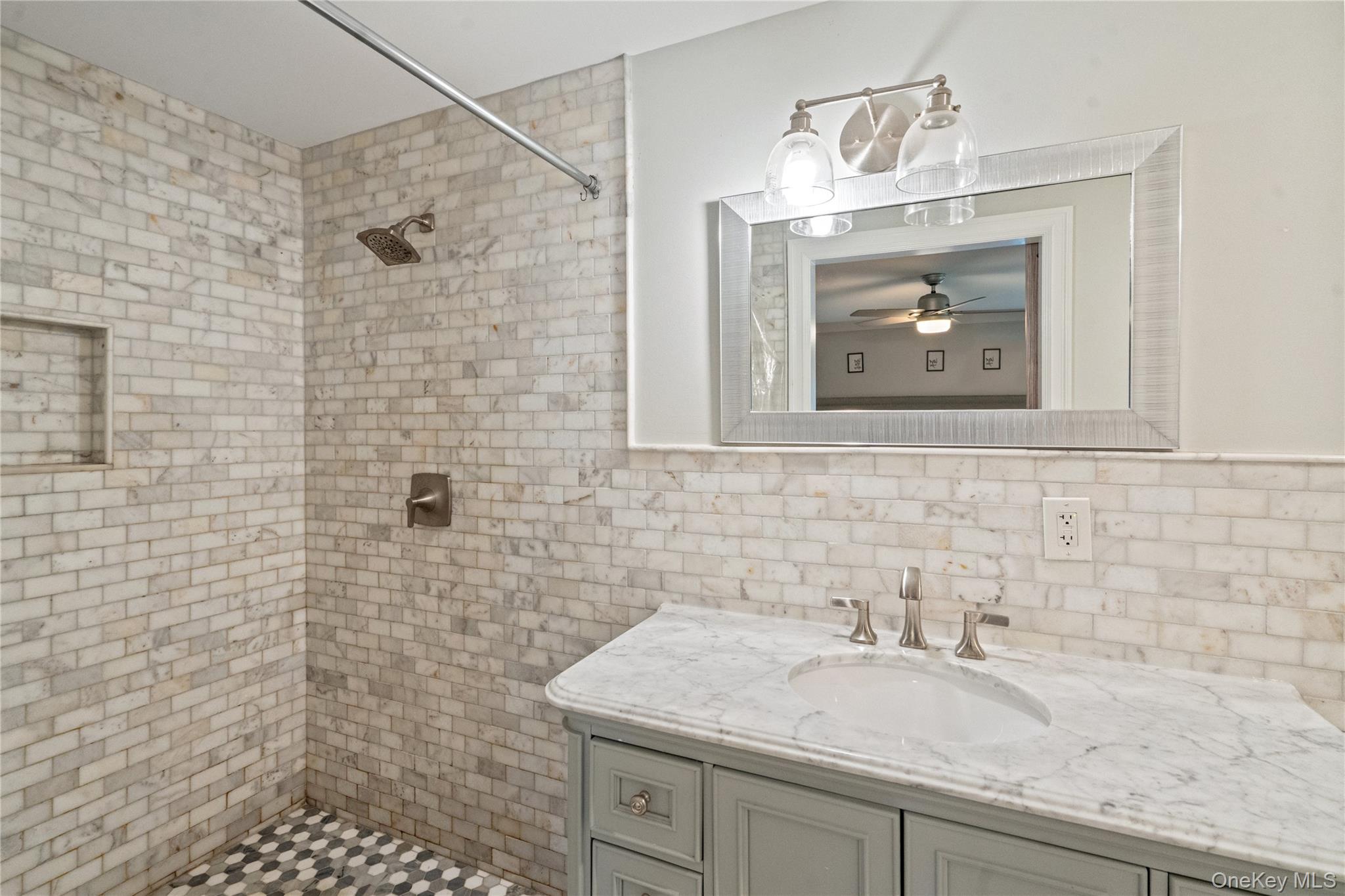 14 S Hollow Road, Dix Hills, NY 11746