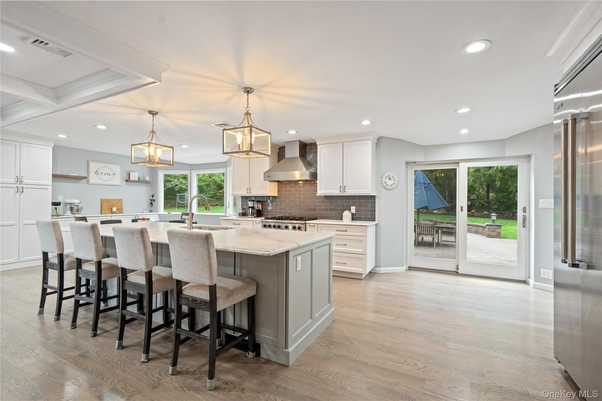 14 S Hollow Road, Dix Hills, NY 11746