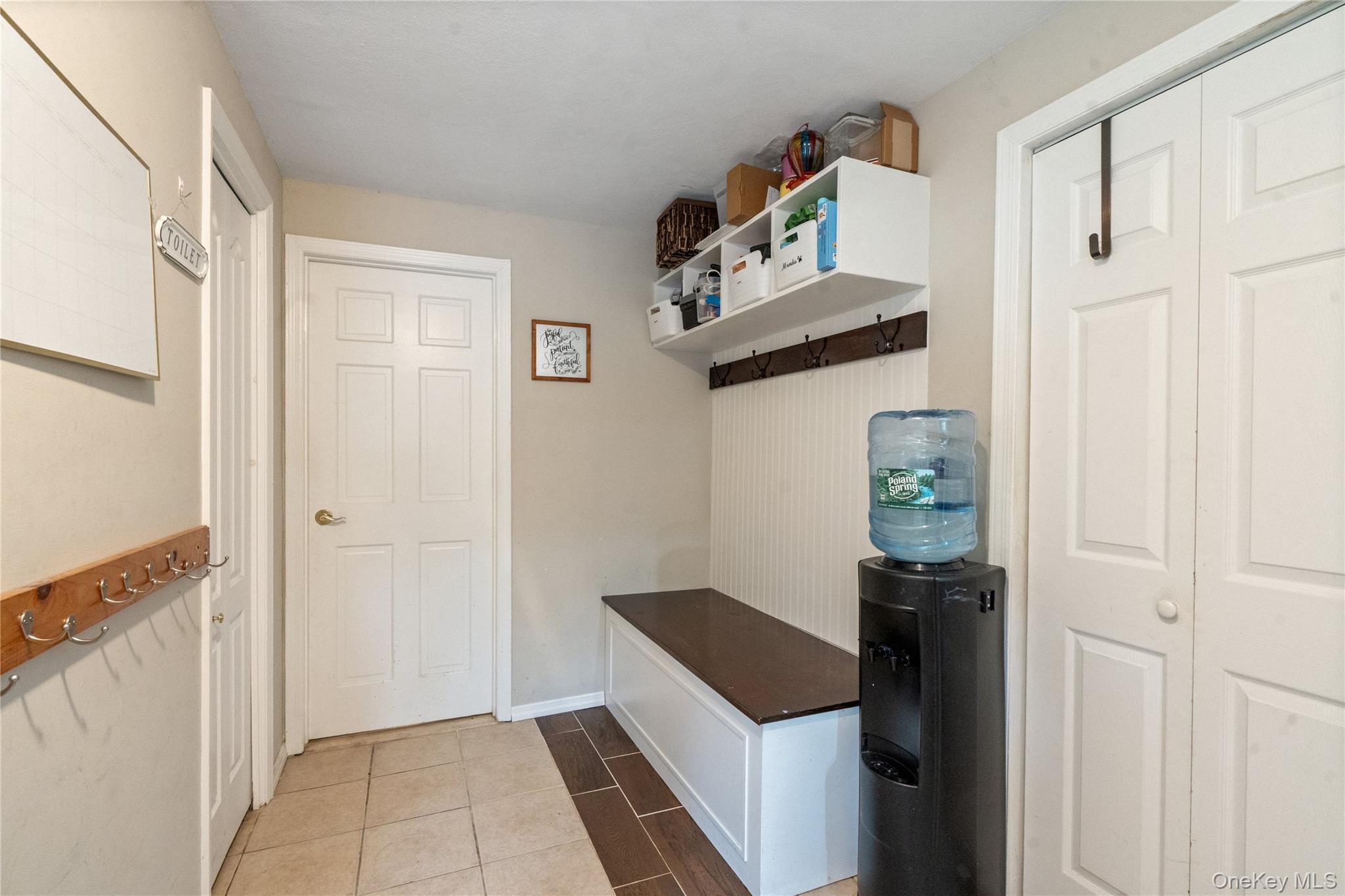 14 S Hollow Road, Dix Hills, NY 11746