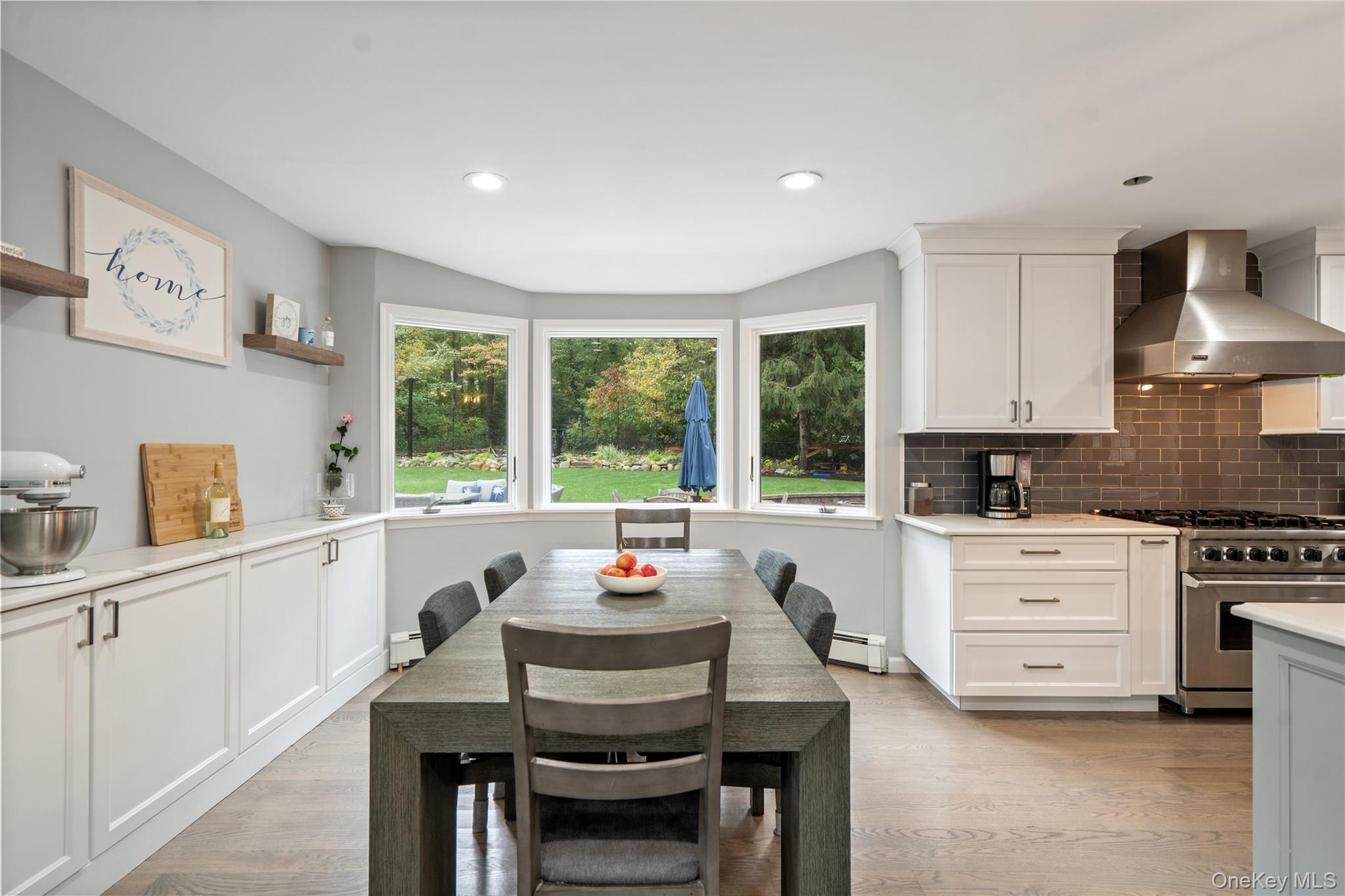 14 S Hollow Road, Dix Hills, NY 11746