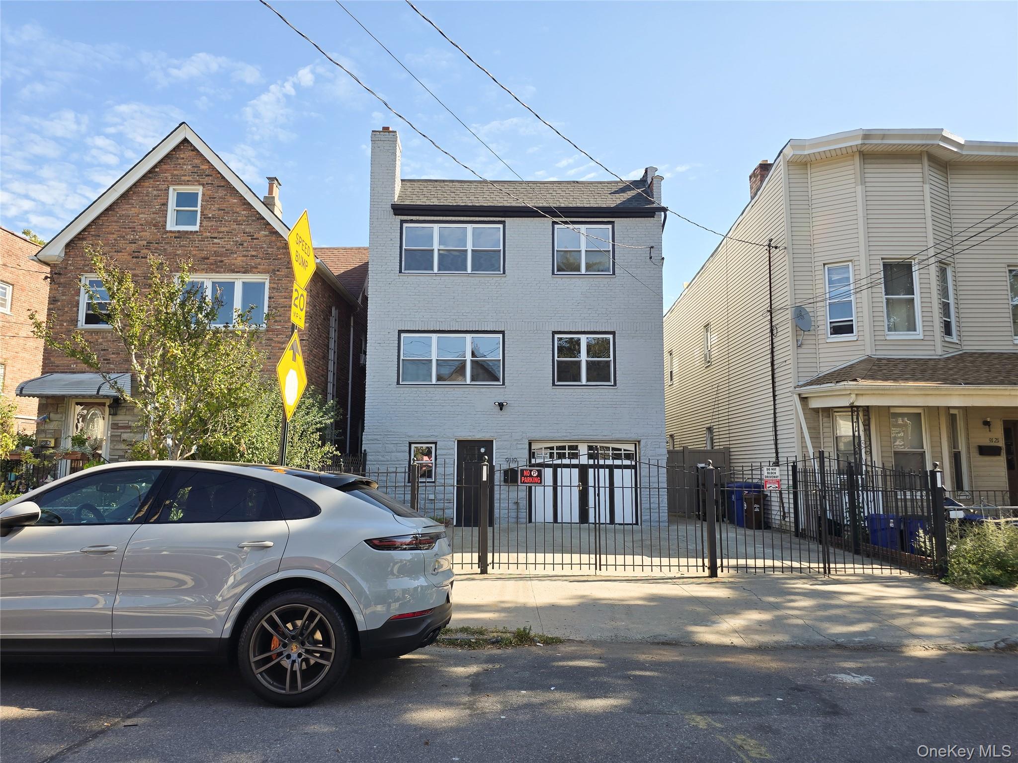 9119 108th Street, Richmond Hill, NY 11418