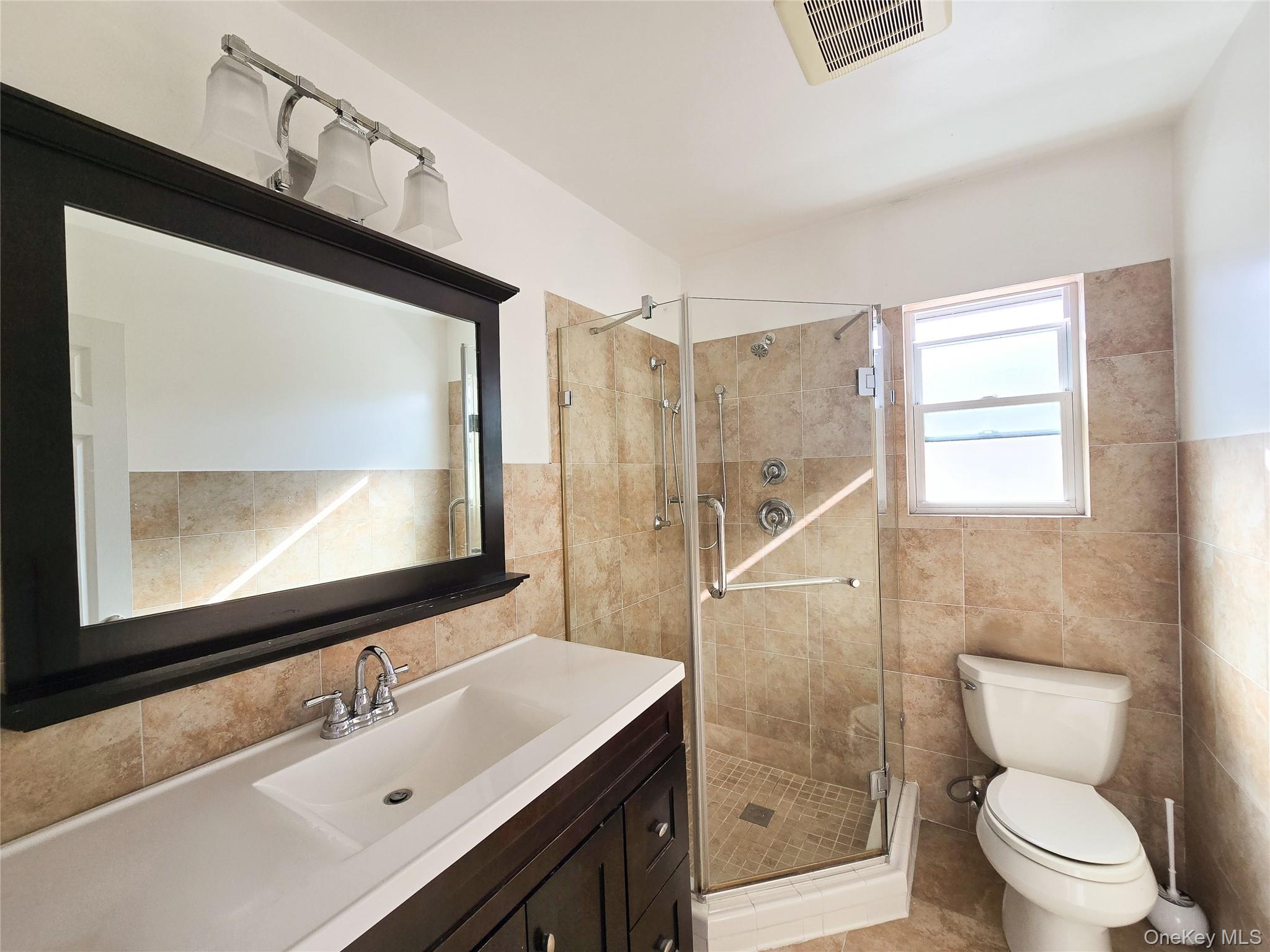 9119 108th Street, Richmond Hill, NY 11418