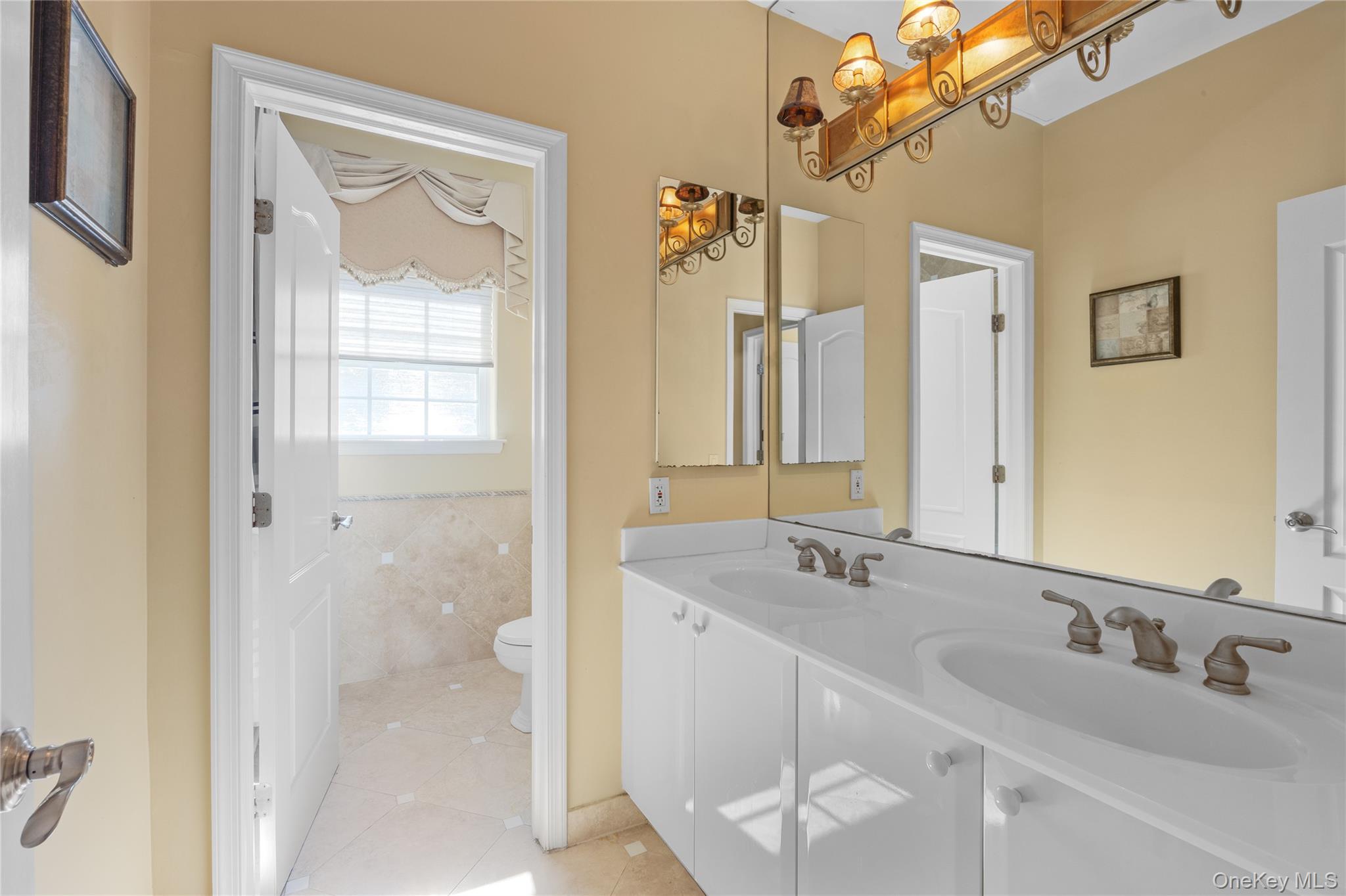 169 Hamlet Drive, Mount Sinai, NY 11766