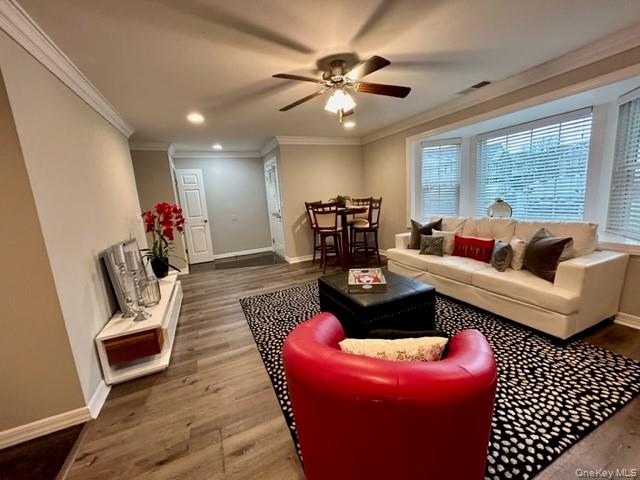 13 Adams Way # 13, Sayville, NY 11782