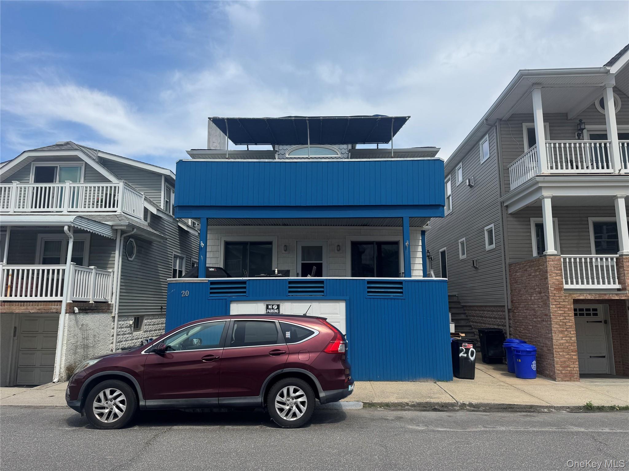 20 Illinois Avenue # Upper, Long Beach, NY 11561