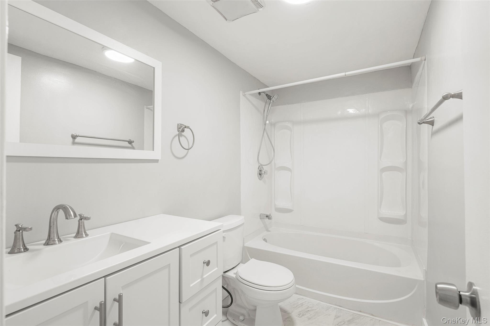 11 White Gate Road # B, Wappingers Falls, NY 12590